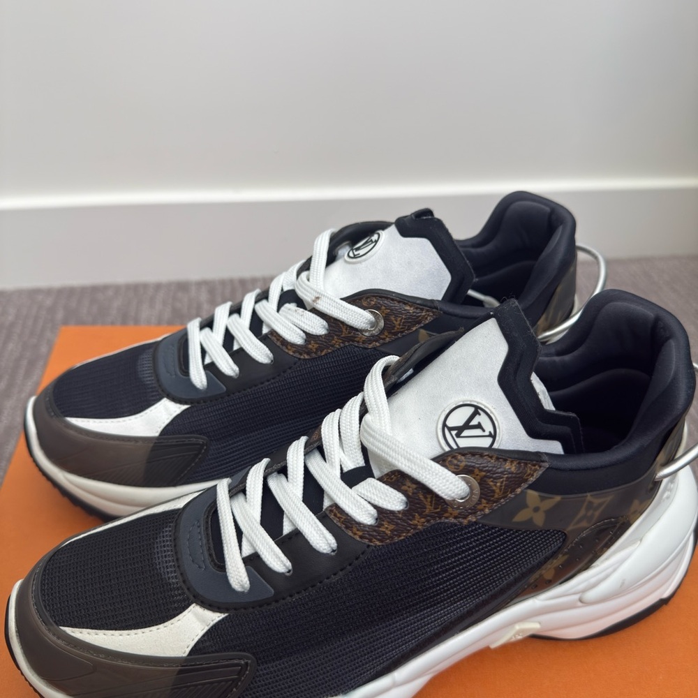 Louis Vuitton Monogram Black and White Sneakers - Picture 5 of 8